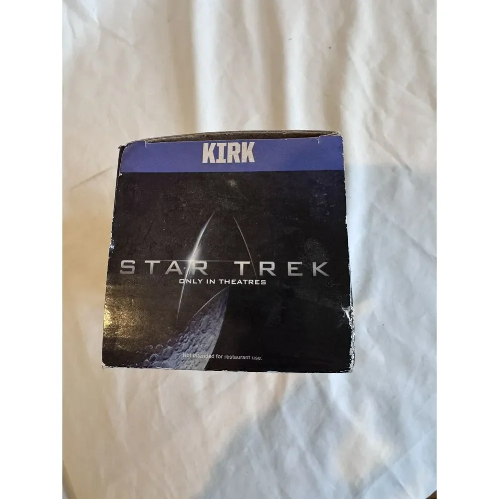 2008 Paramount Pictures, Star Trek Collectible Glasses Kirk New‎ In Box
